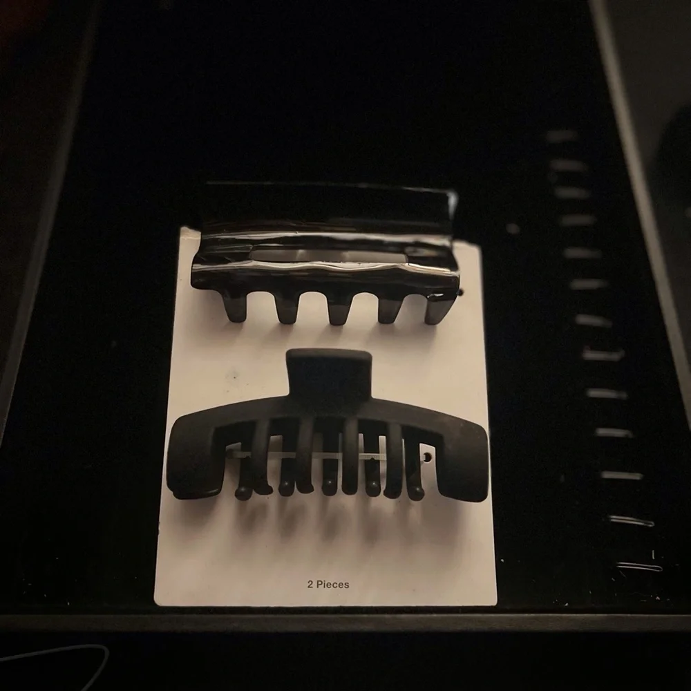 Hair accessories Bundle. of Four: Two Headbands and Two Claw Hair Clips.normcore